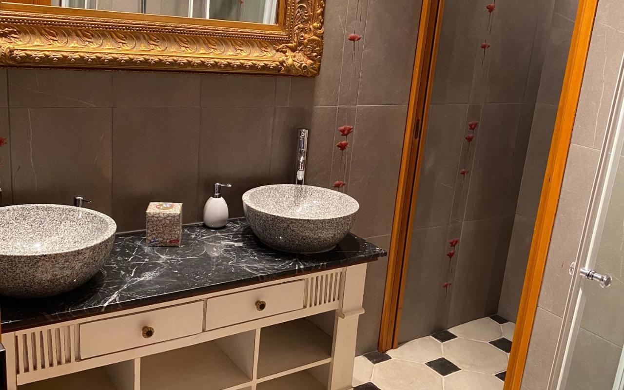 Le Domaine De Tizo Hotel Saint-Victor-de-Morestel Eksteriør billede