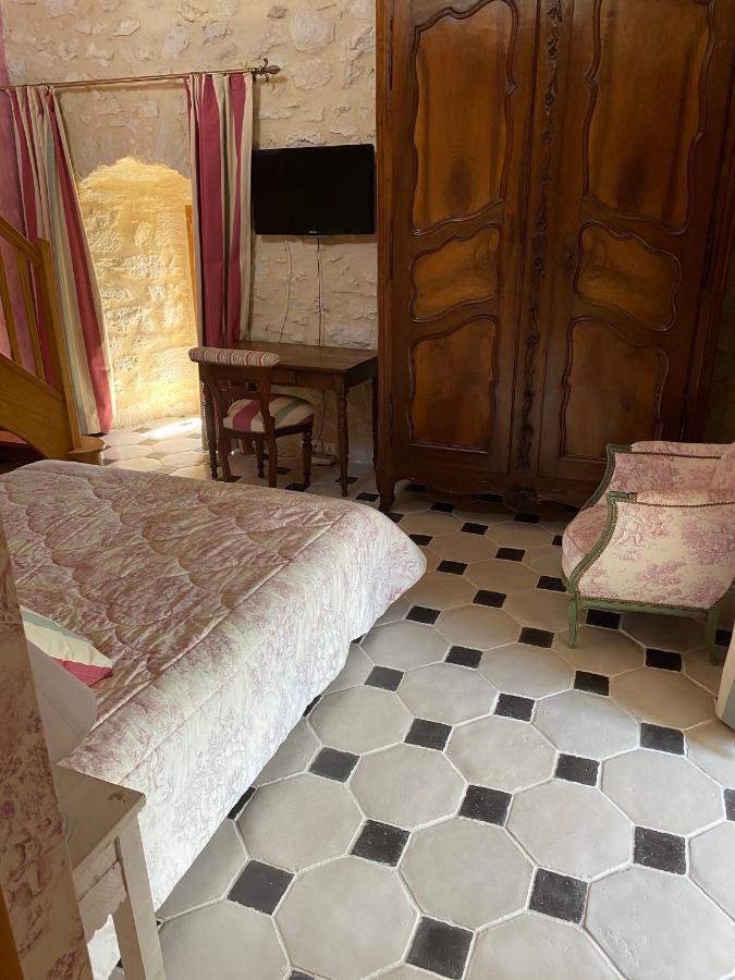 Le Domaine De Tizo Hotel Saint-Victor-de-Morestel Eksteriør billede