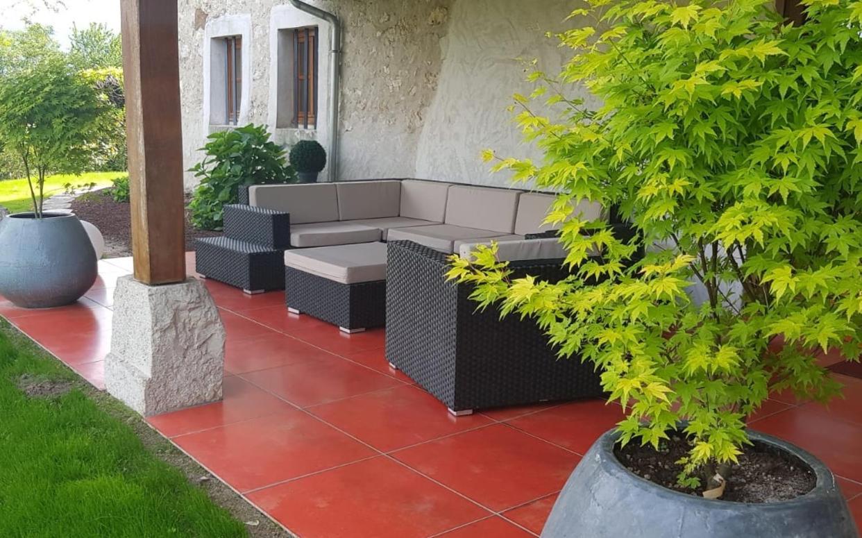 Le Domaine De Tizo Hotel Saint-Victor-de-Morestel Eksteriør billede